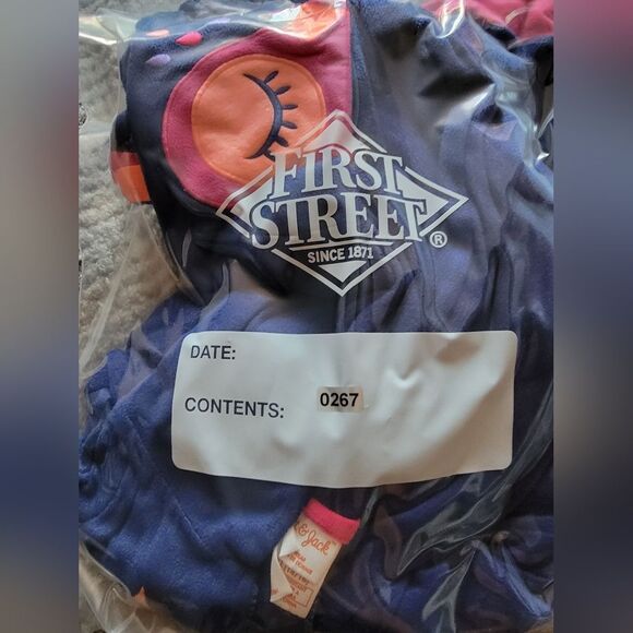 Blue Owl Onesie with Colorful Accents - Picture 6 of 6